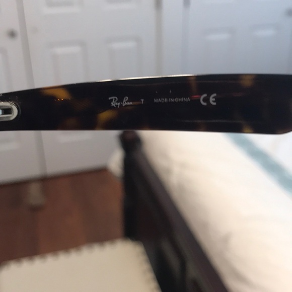 Ray Ban Glasses- case included - Picture 3 of 4